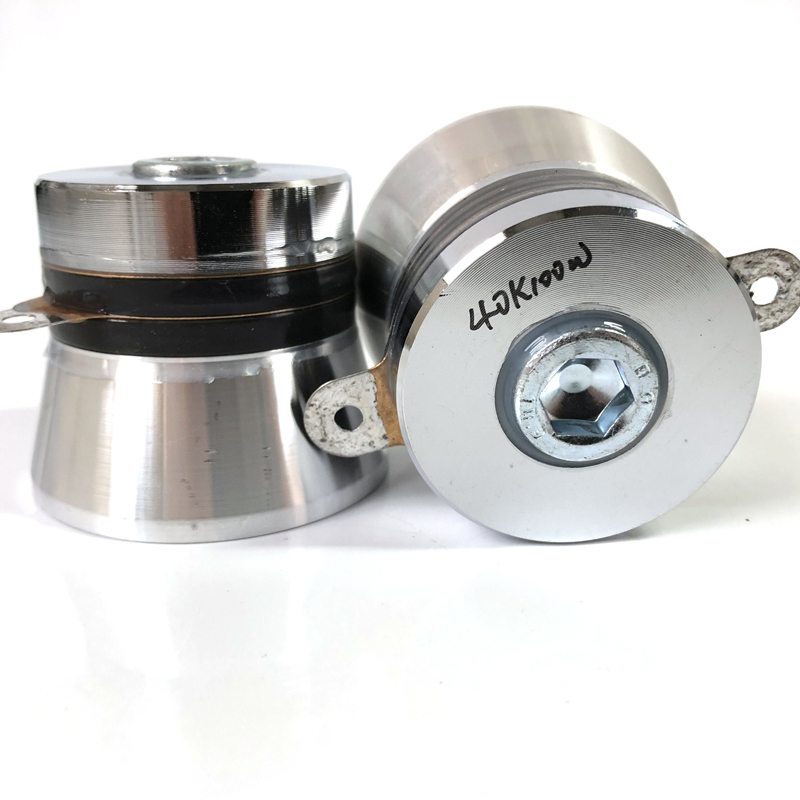 40KHZ 100W的超声波清洗换能器振子 40KHZ 100W的超声波清洗换能器振子