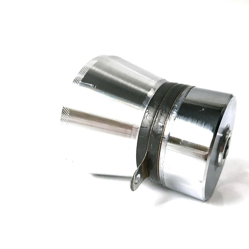 28KHZ 120W超声波清洗换能器振子 28KHZ 120W超声波清洗换能器振子